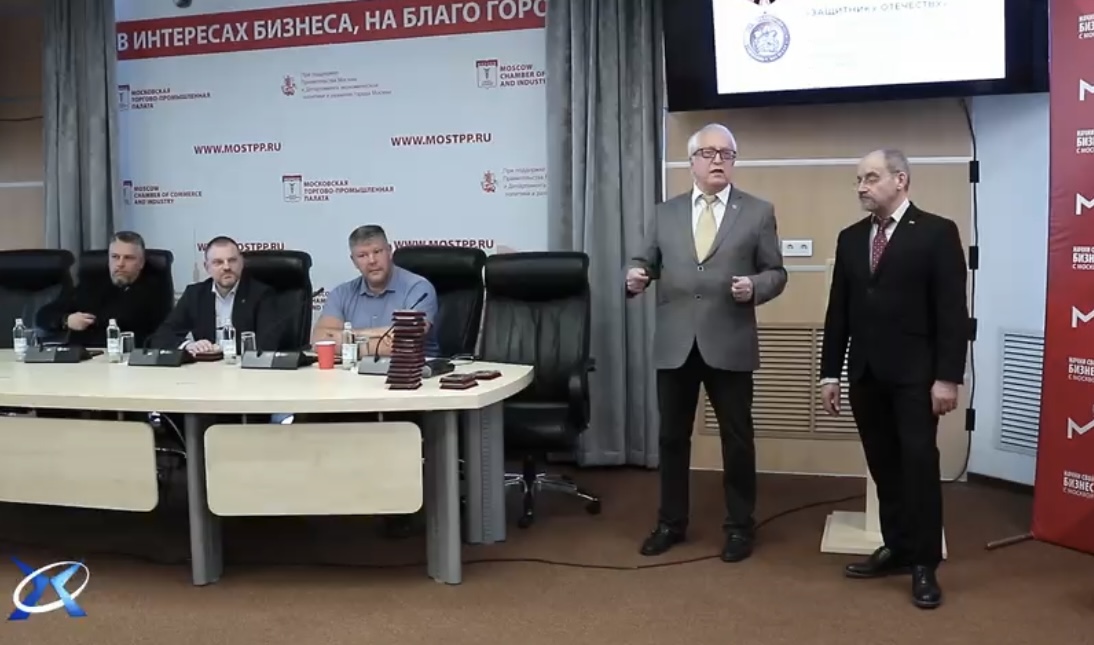 Медали «Защитнику Отечества» вручены героям и деятелям культуры в Москве
