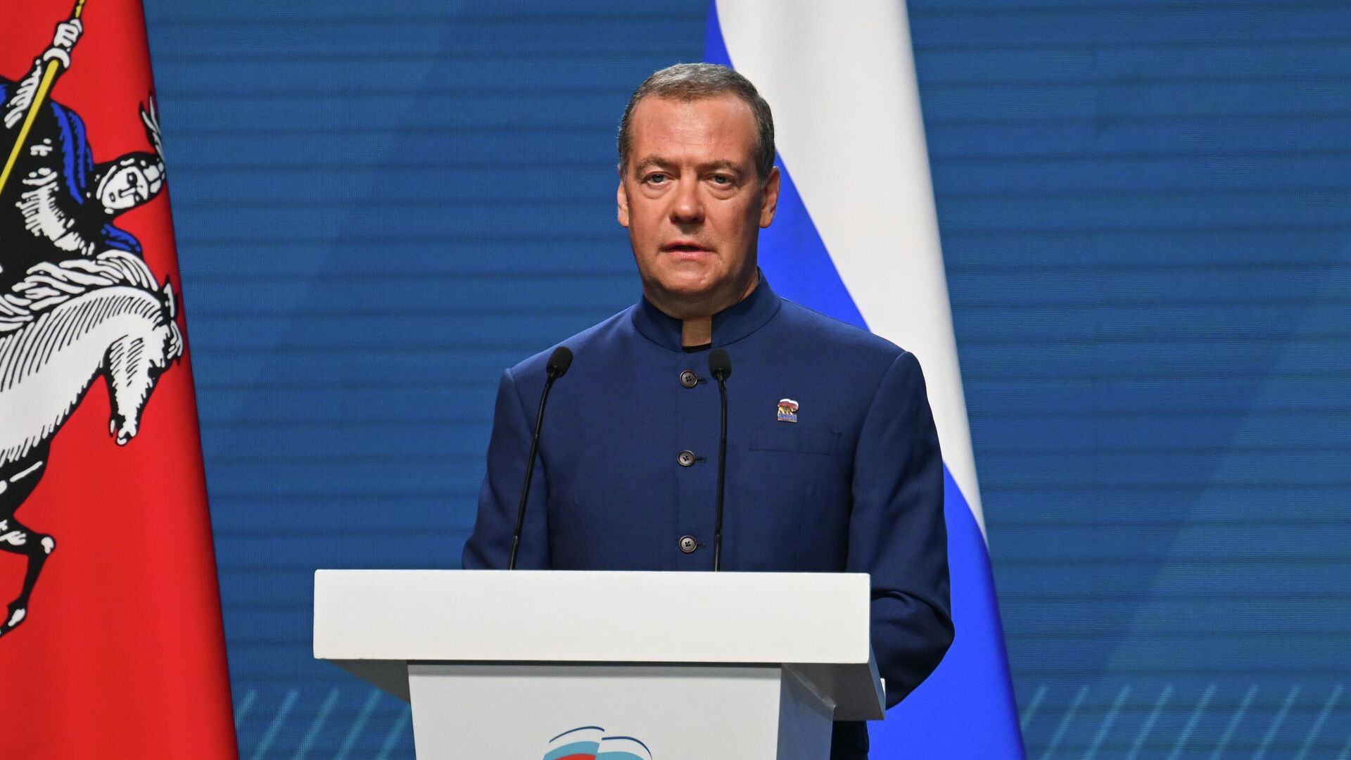 Медведев назвал размеры России как её вызовом, так и источником силы