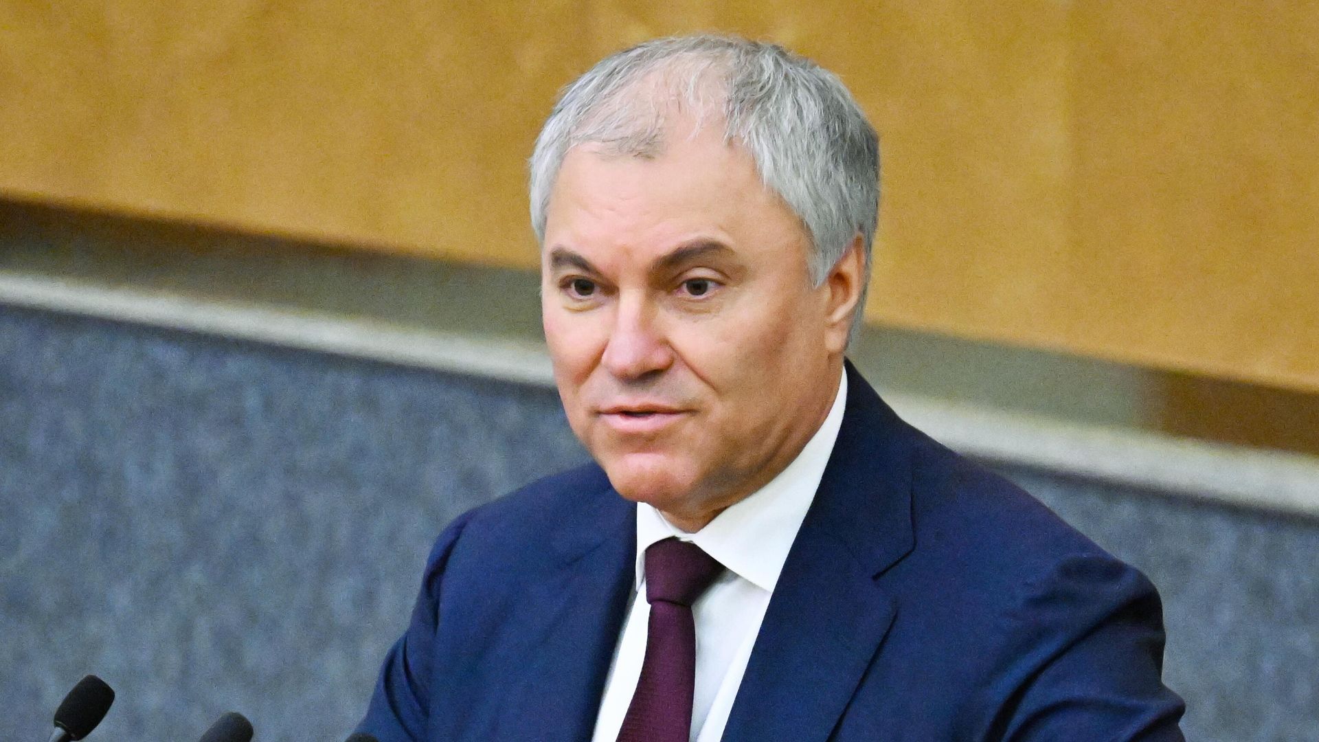 Володин отметил, что ситуация с топливом стремительно меняется