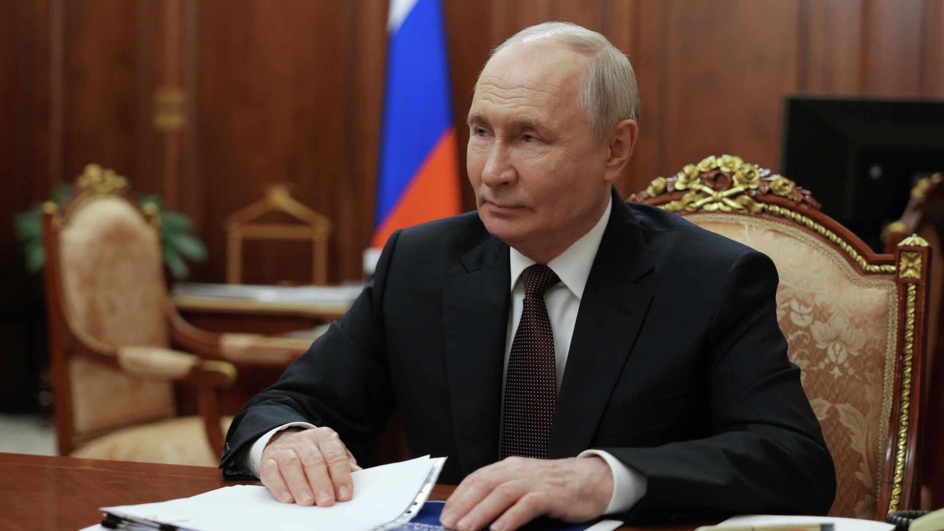 Президент Путин запустил новые школы в регионах России
